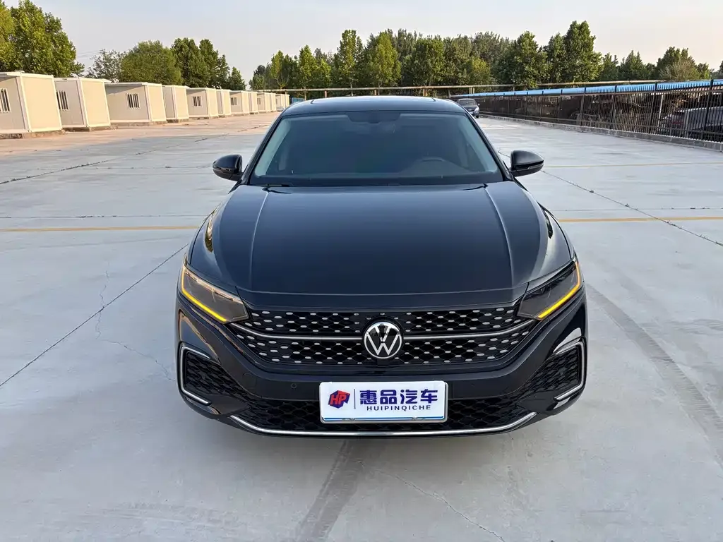 Volkswagen Passat — фото 7