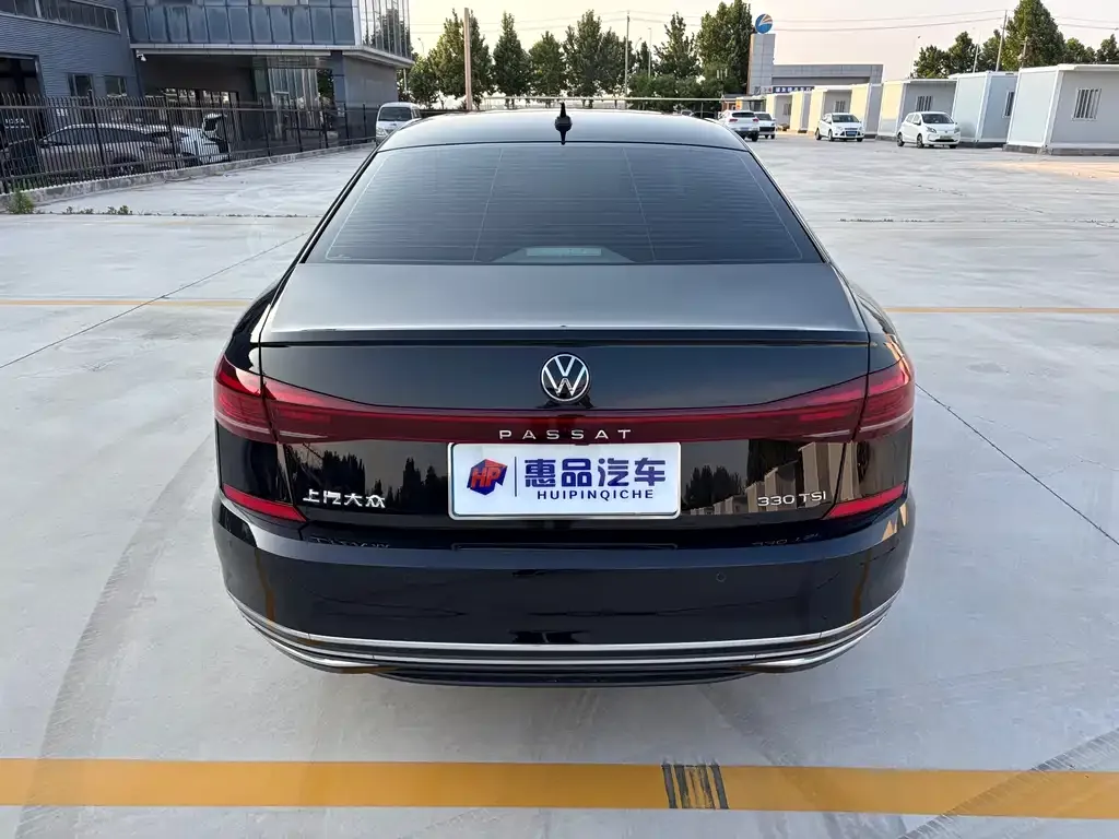 Volkswagen Passat — фото 9