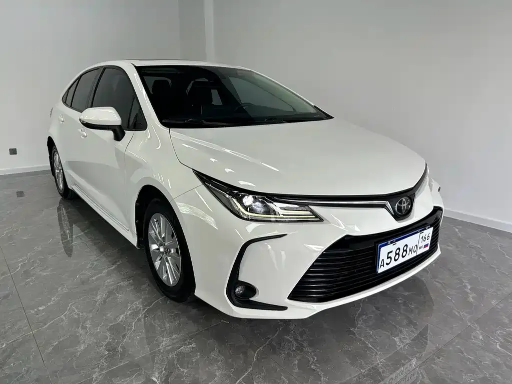 Toyota Corolla — фото 3