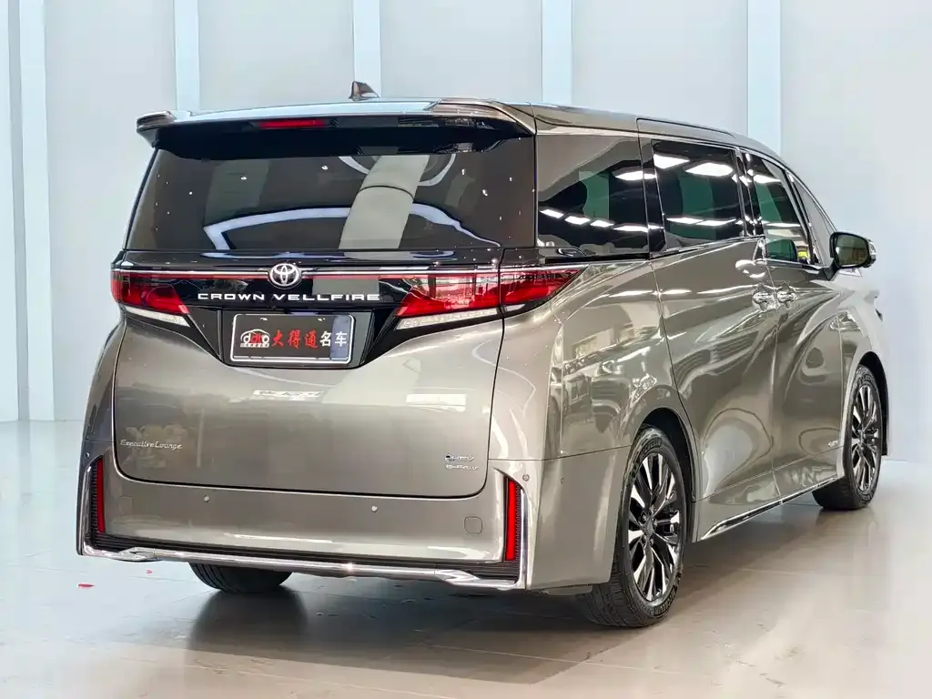 Toyota Vellfire — фото 7