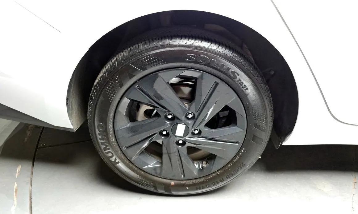 Hyundai AVANTE 2023 из KR, фото 7