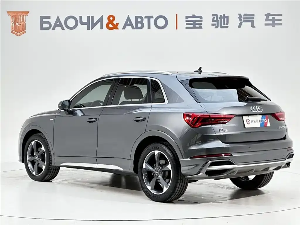 Audi Q3 — фото 6