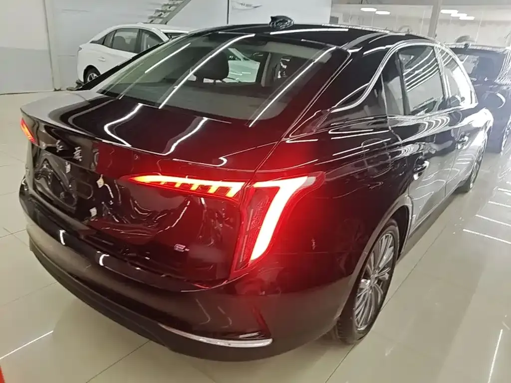 Hongqi E-QM5 — фото 9