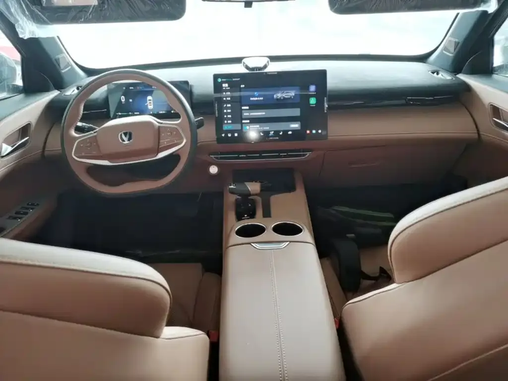 Changan UNI-Z New Energy 2026 из CN, фото 2