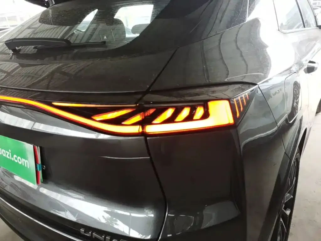 Changan UNI-Z New Energy 2026 из CN, фото 6