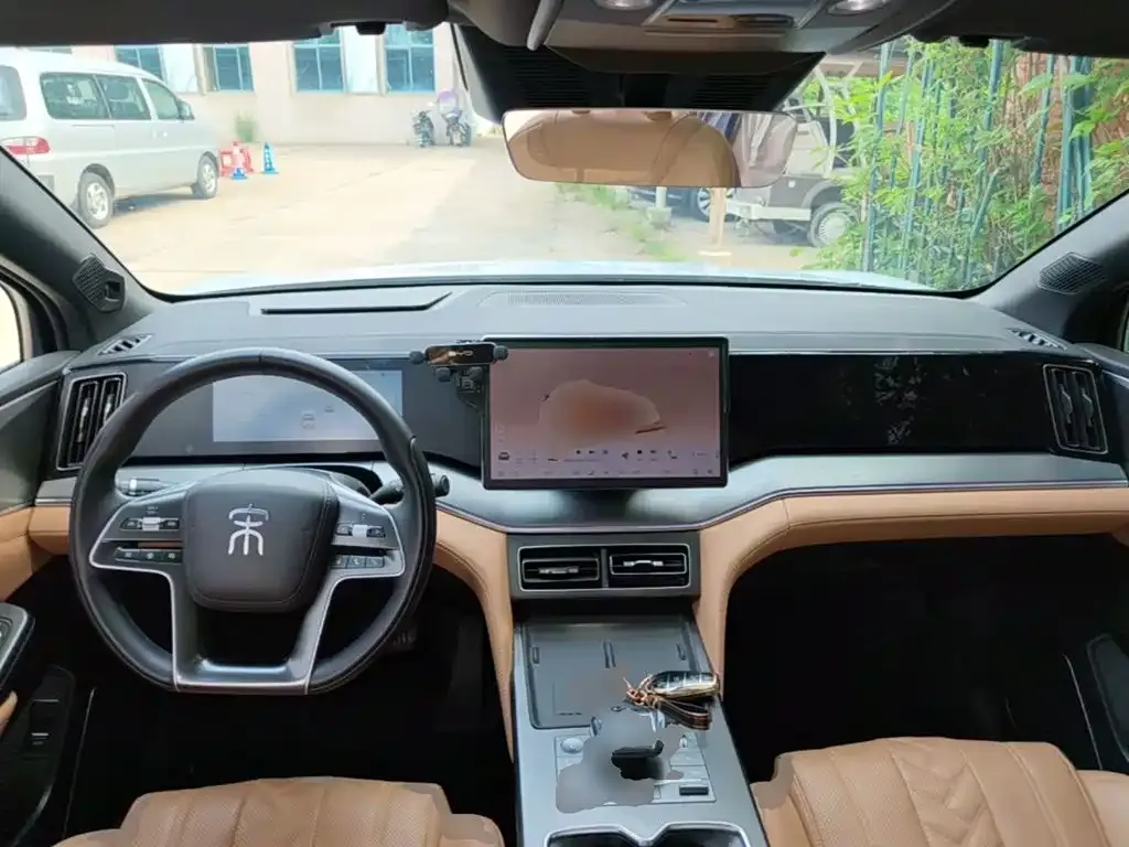 BYD L DM-i 2024 из CN, фото 2