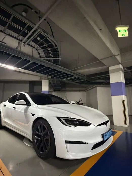 Tesla Model S 2023 из KR, фото 2