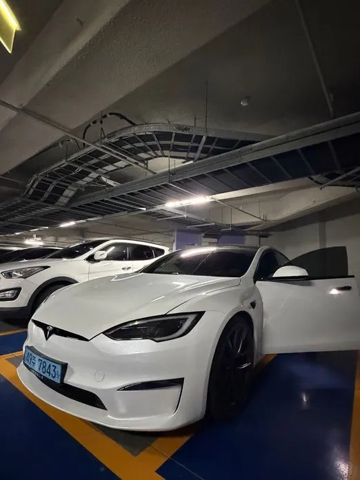 Tesla Model S 2023 из KR, фото 7