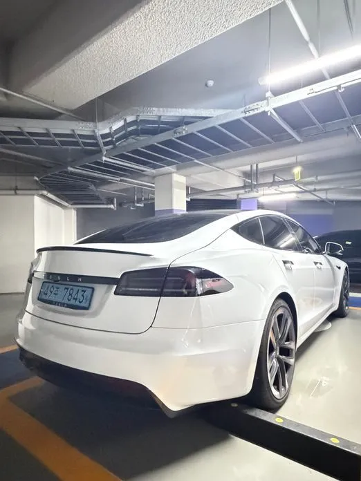 Tesla Model S 2023 из KR, фото 5