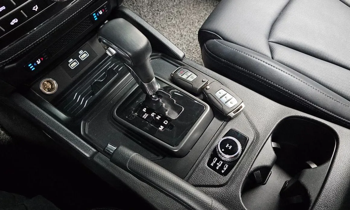 KG Mobility (Ssangyong) Rexton — фото 6