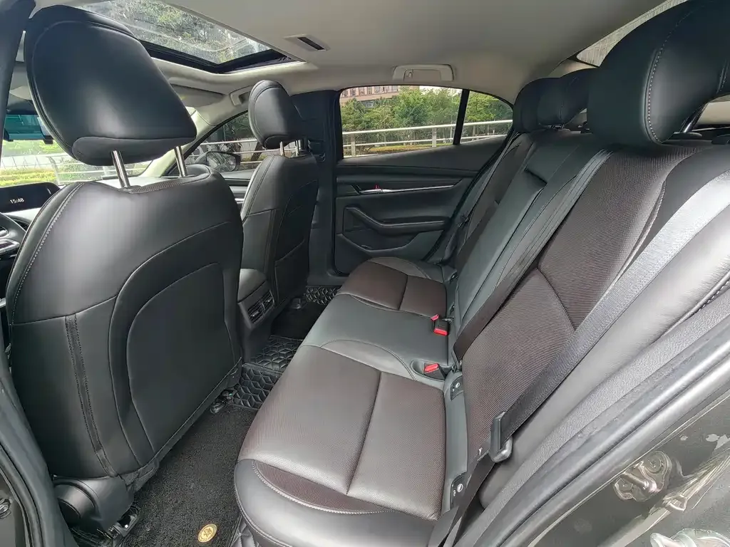 Mazda 3 Axela 2021 из CN, фото 2