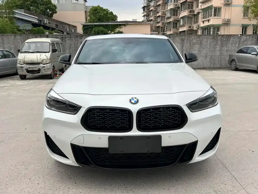 BMW X2 — фото 10