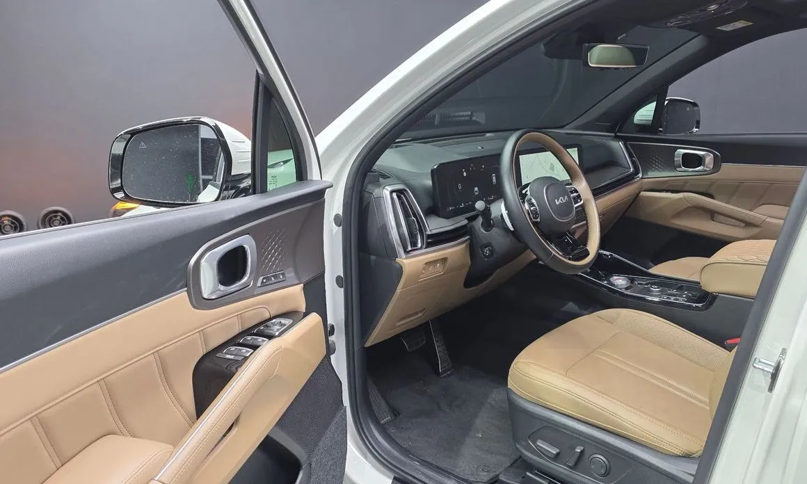 Kia Sorento — фото 6