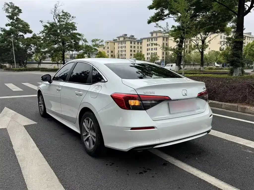 Honda Civic — фото 6