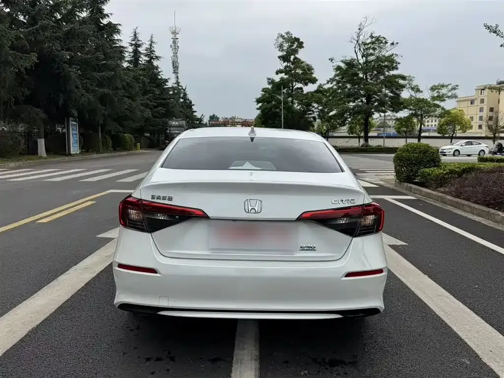Honda Civic — фото 10