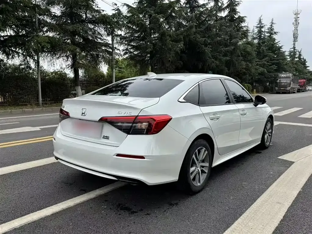 Honda Civic — фото 8