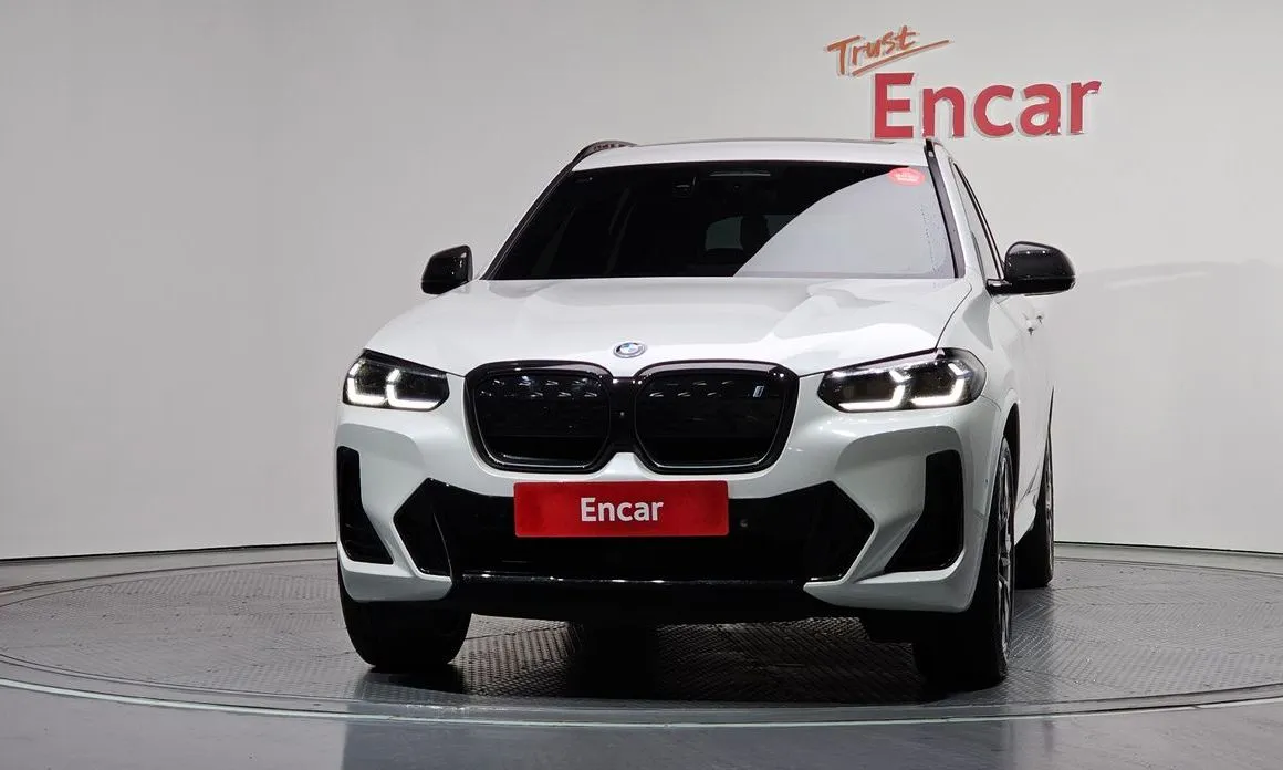 BMW iX3 2024 из KR, фото 2
