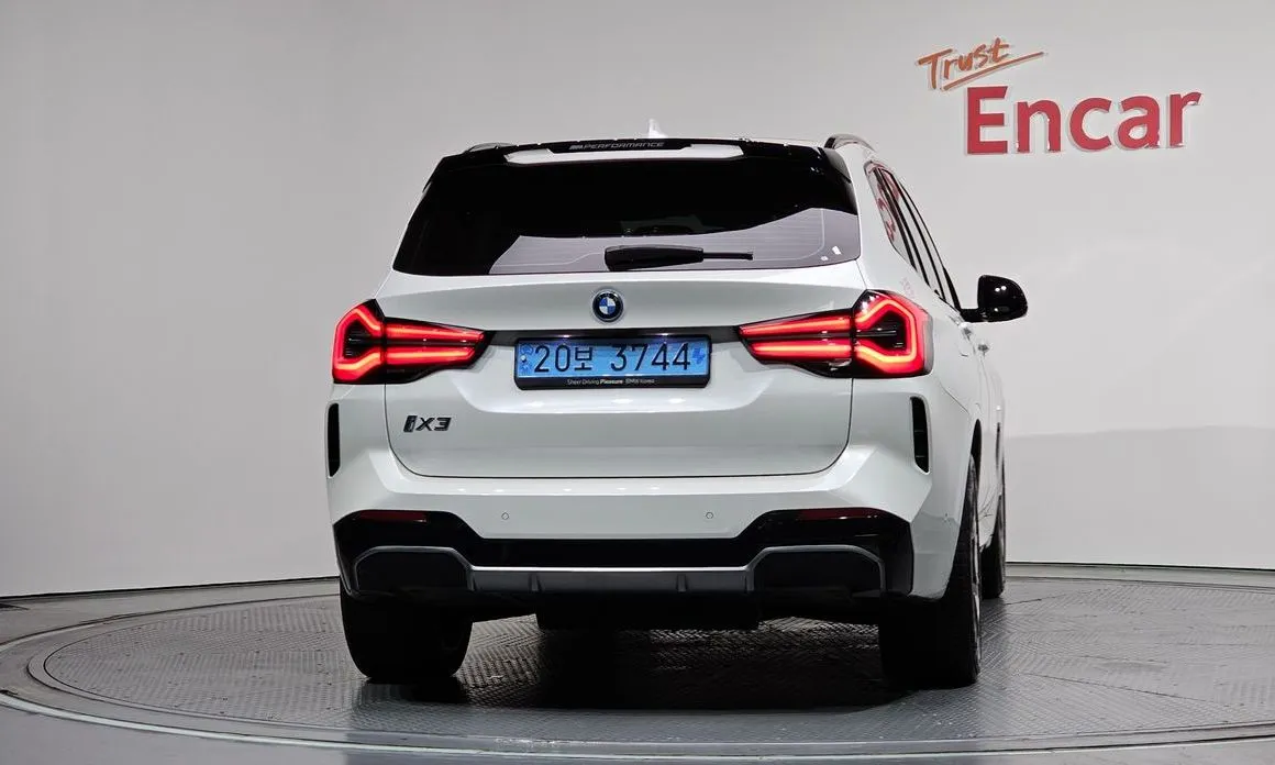 BMW iX3 2024 из KR, фото 4