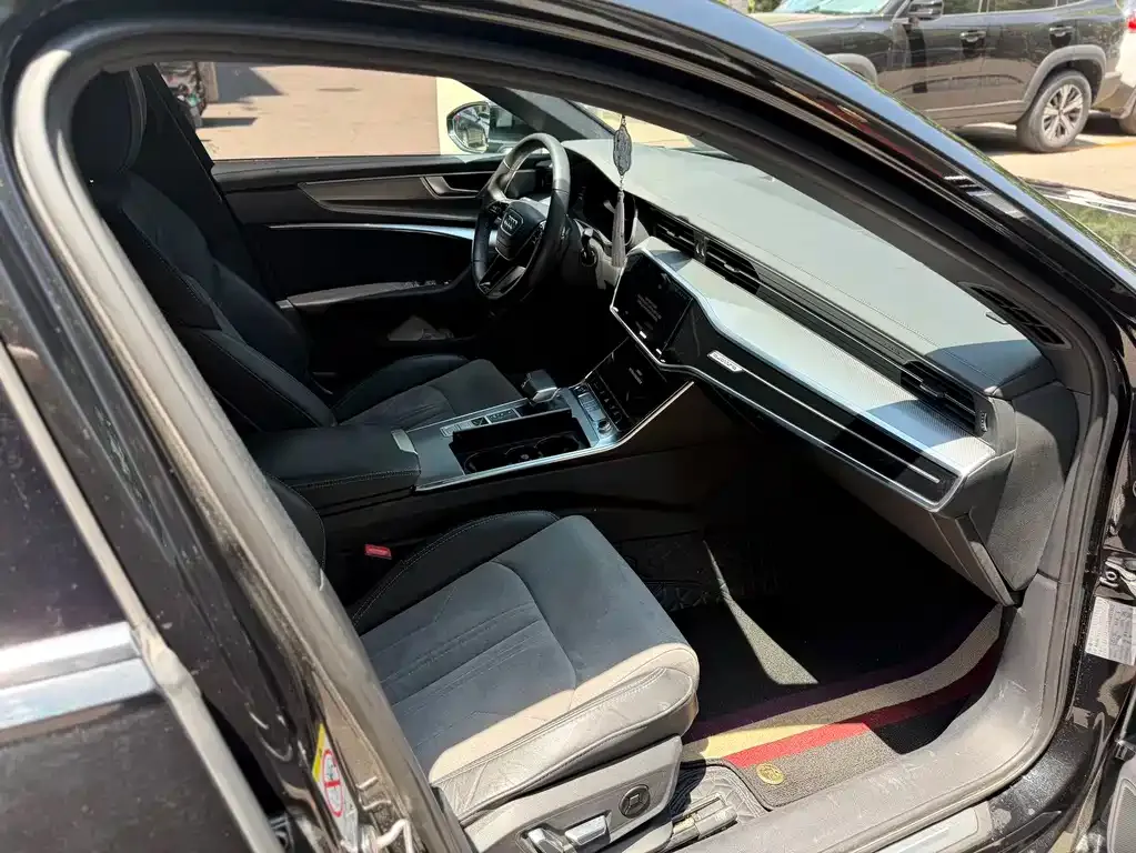 Audi A6L New Energy 2022 из CN, фото 3