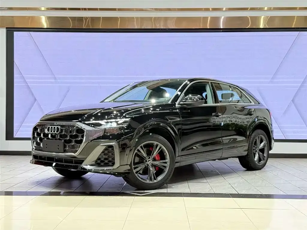 Audi Q8 — фото 8