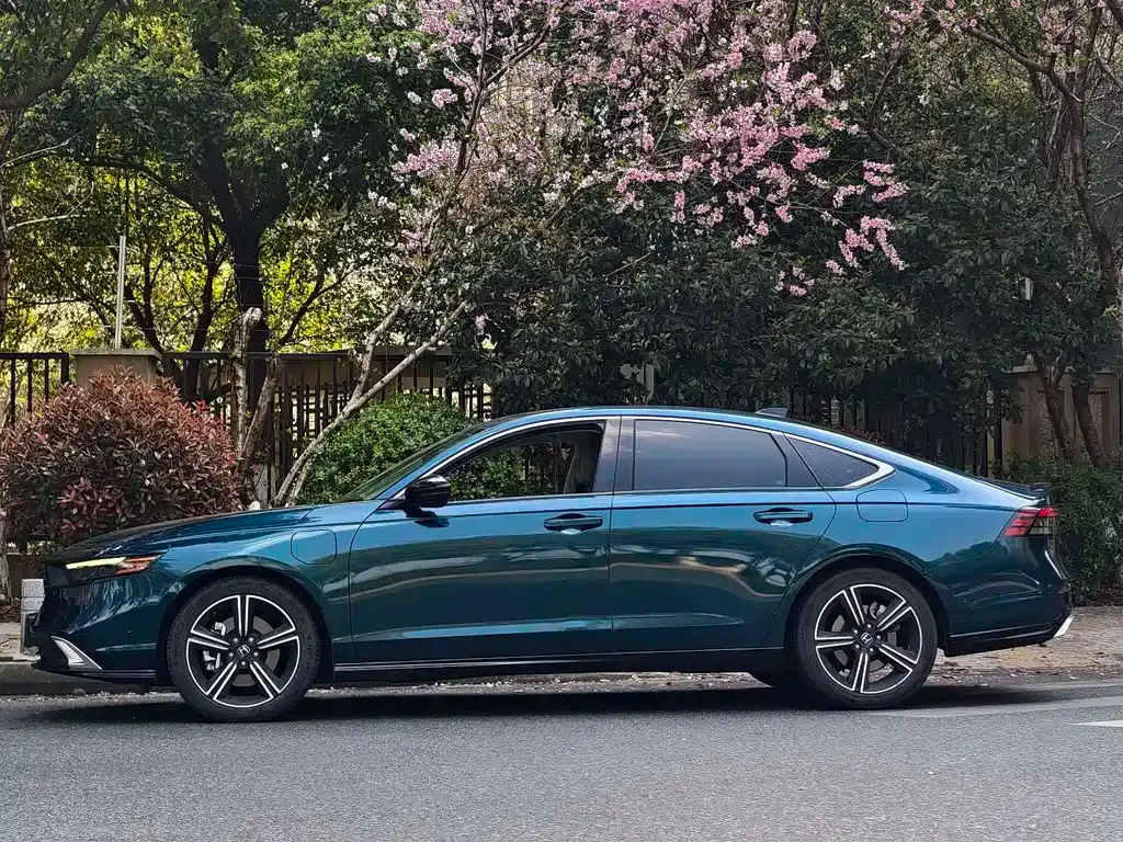 Honda Accord New Energy 2023 из CN, фото 8