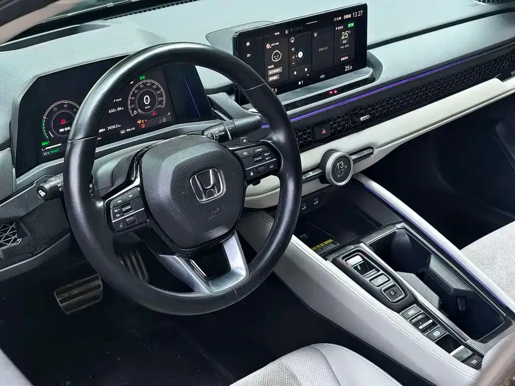 Honda Accord New Energy 2023 из CN, фото 2