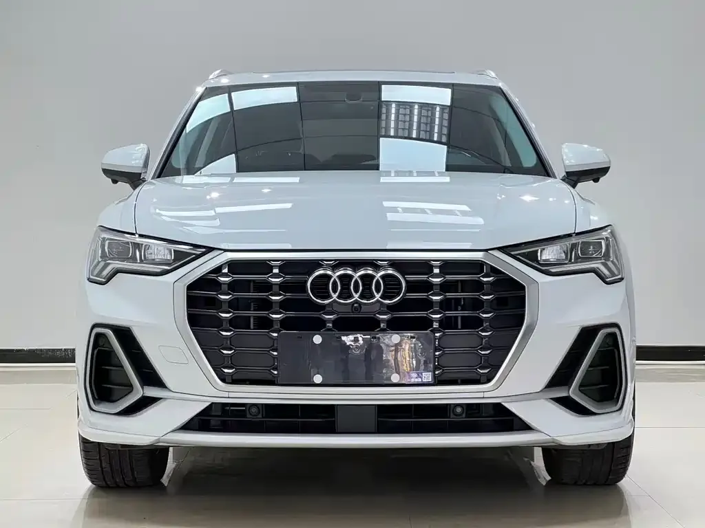 Audi Q3 — фото 10