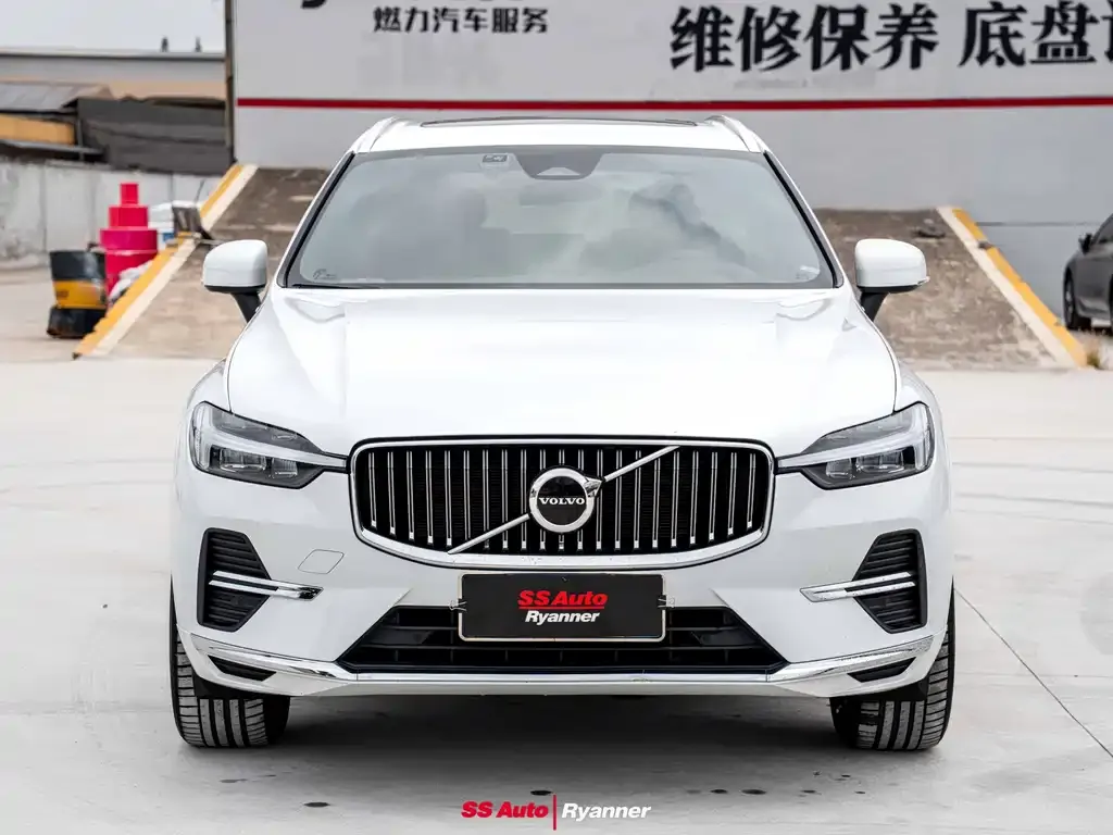 Volvo XC60 — фото 3