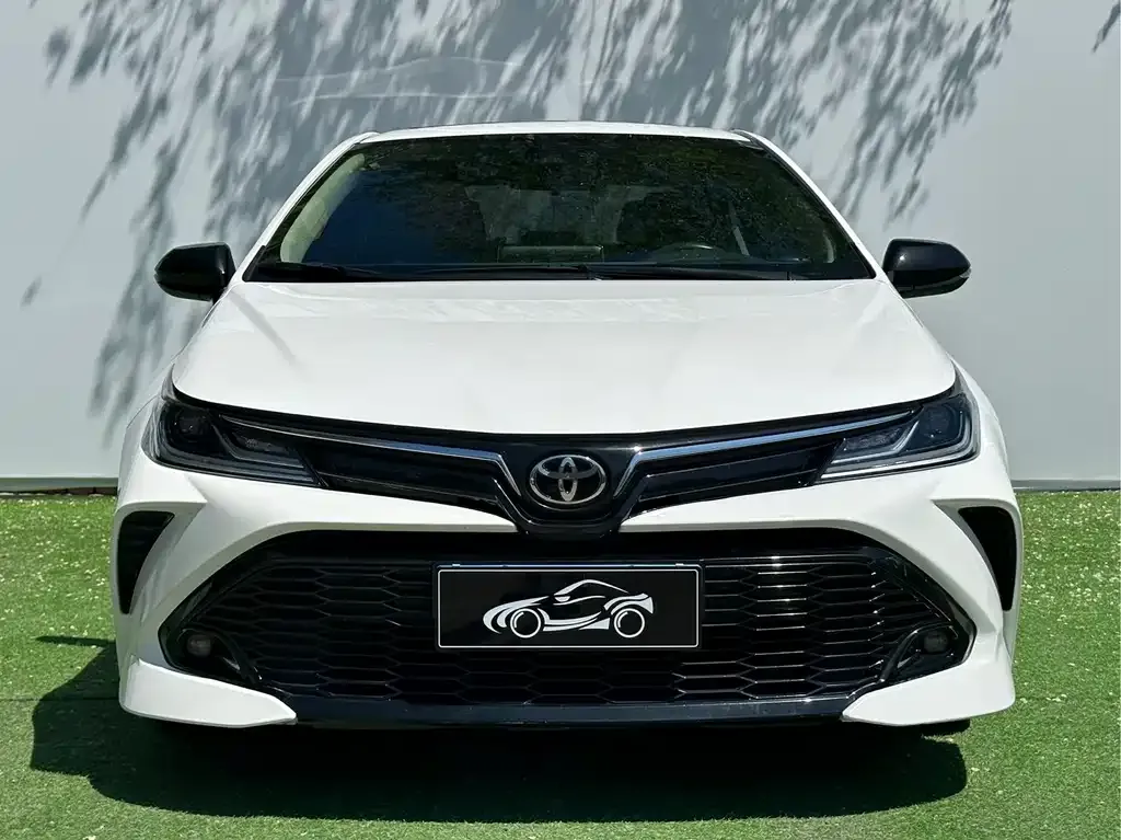 Toyota Corolla — фото 4