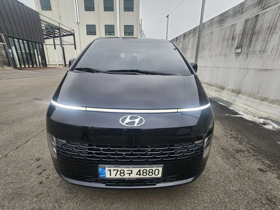 Hyundai Staria — фото 1