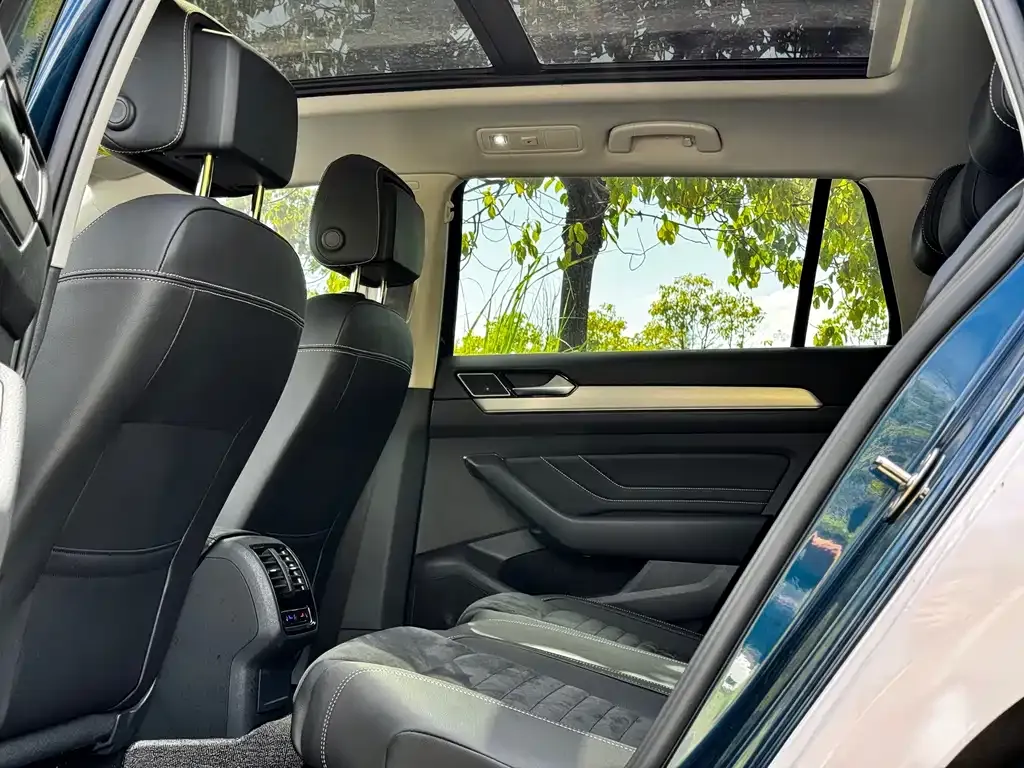 Volkswagen Viloran 2023 из CN, фото 3