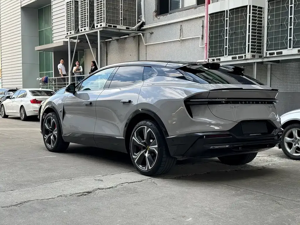 Lotus Eletre 2023 из CN, фото 7