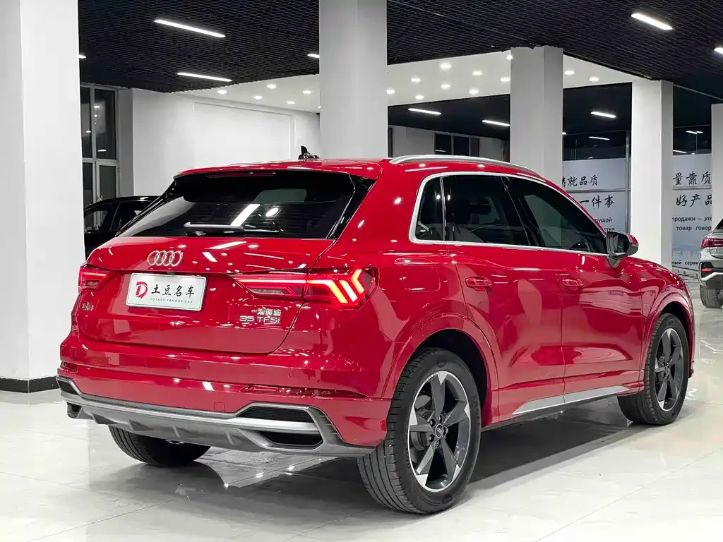 Audi Q3 — фото 6