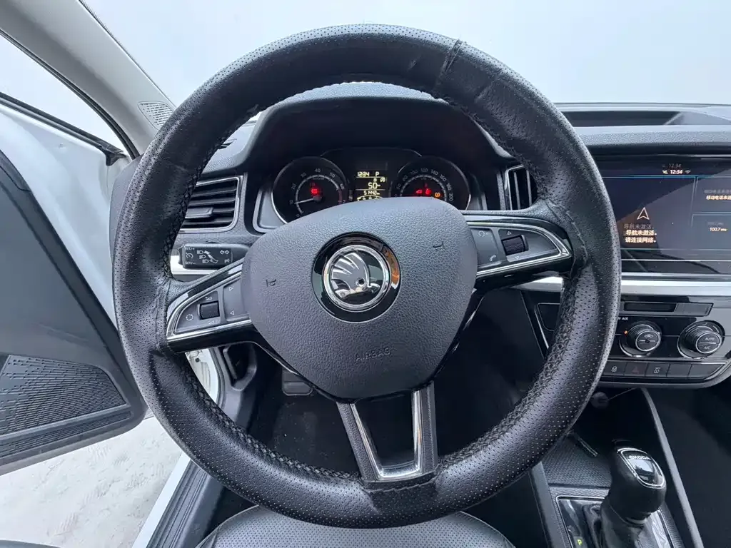 Skoda Kamiq — фото 7