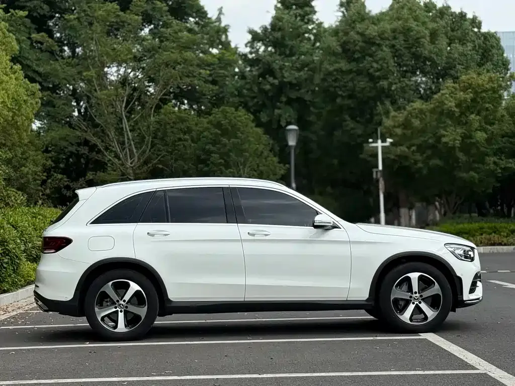 Mercedes-Benz GLC — фото 10