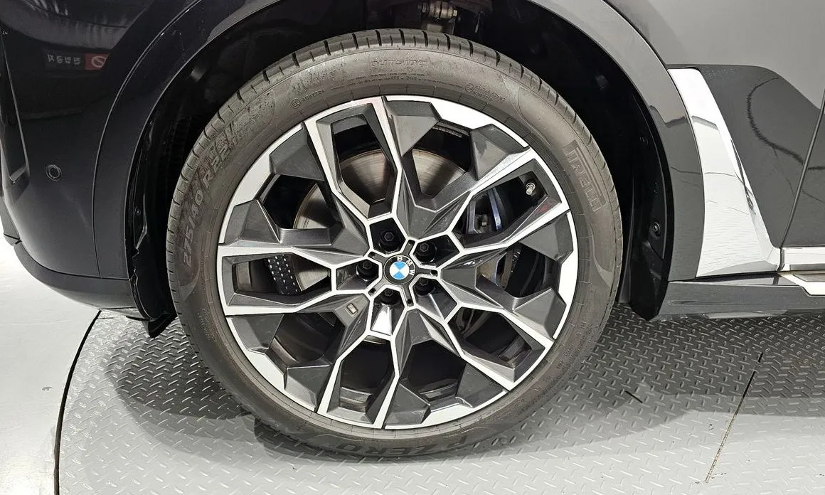 BMW X7 2025 из KR, фото 8