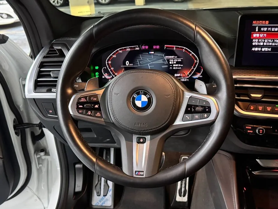 BMW X4 2023 из KR, фото 8