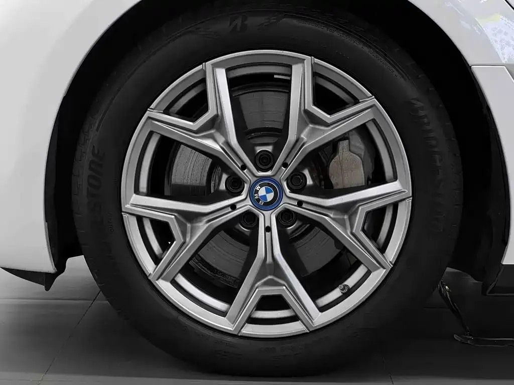 BMW i3 — фото 9
