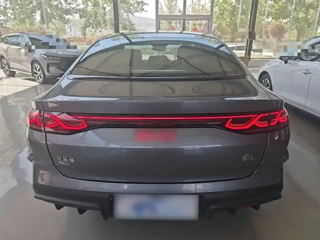 BYD Qin L — фото 7