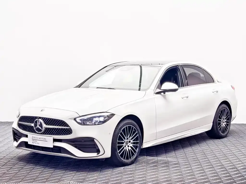 Mercedes-Benz C-Class — фото 1