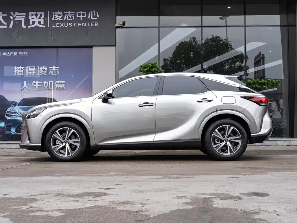Lexus RX — фото 6
