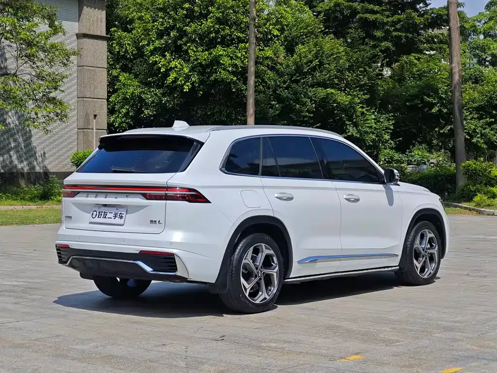 Geely Xingyue L — фото 8