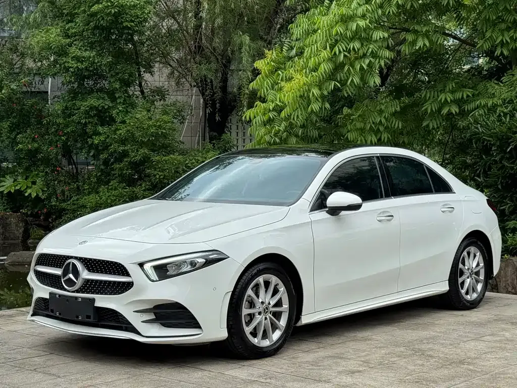 Mercedes-Benz A-Class — фото 1