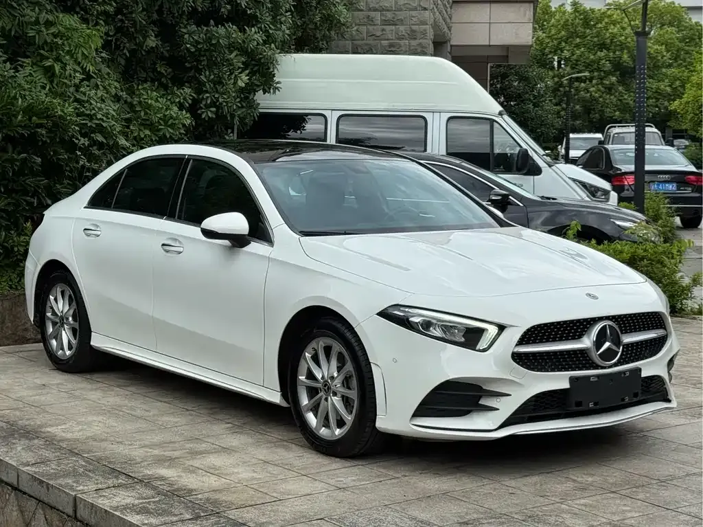 Mercedes-Benz A-Class — фото 4