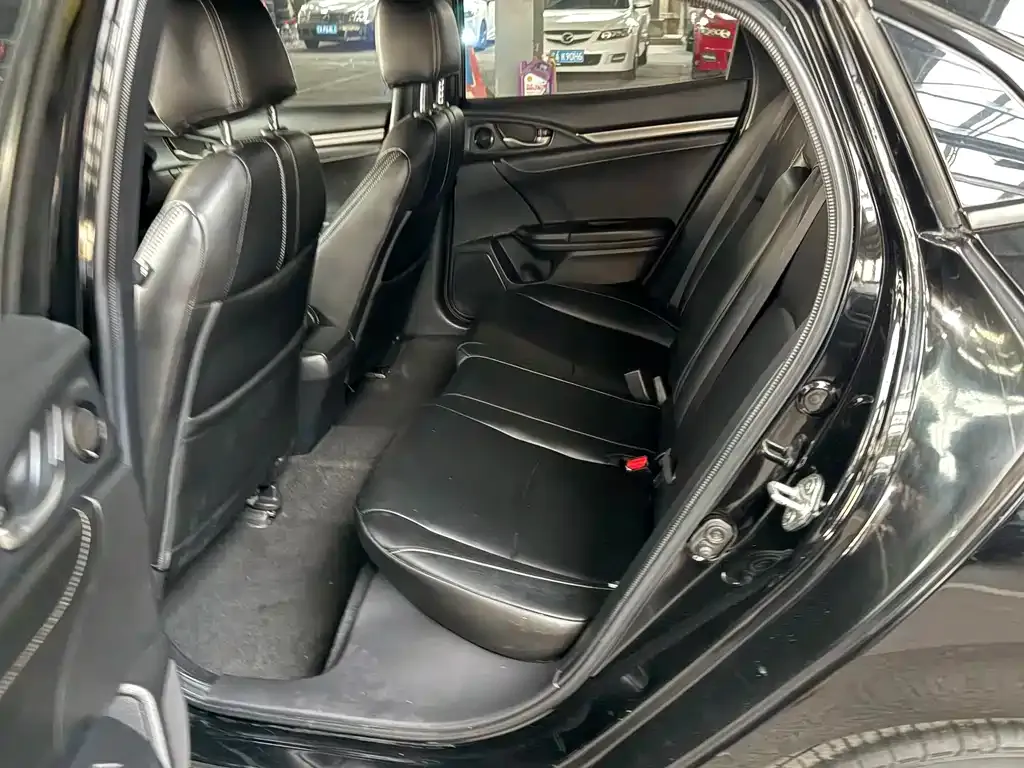 Honda Civic — фото 9