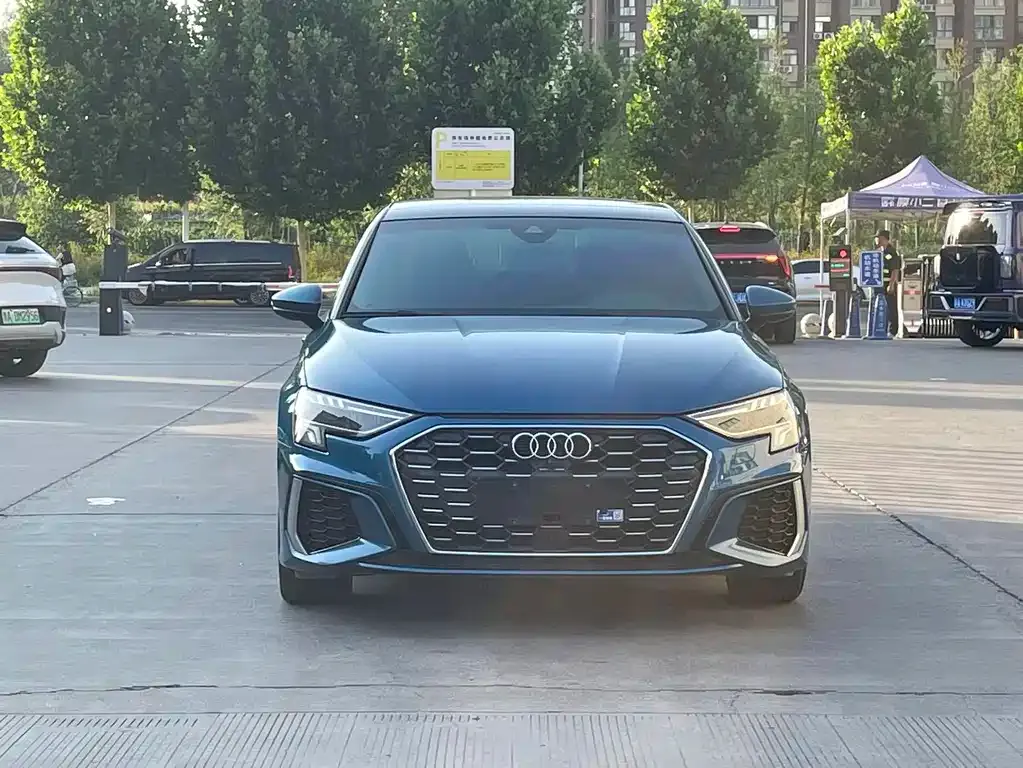 Audi A3 — фото 2