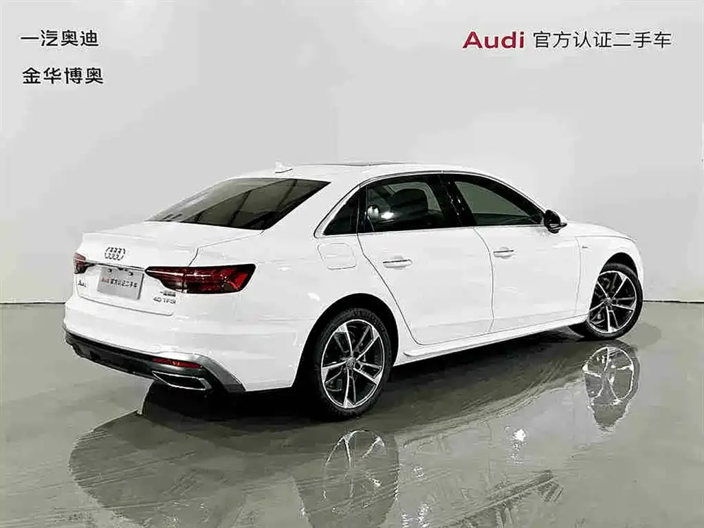 Audi A4L — фото 5