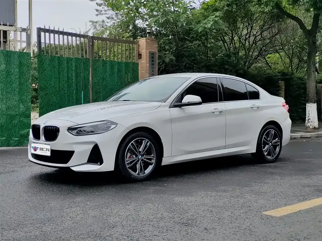 BMW 1 Series — фото 1