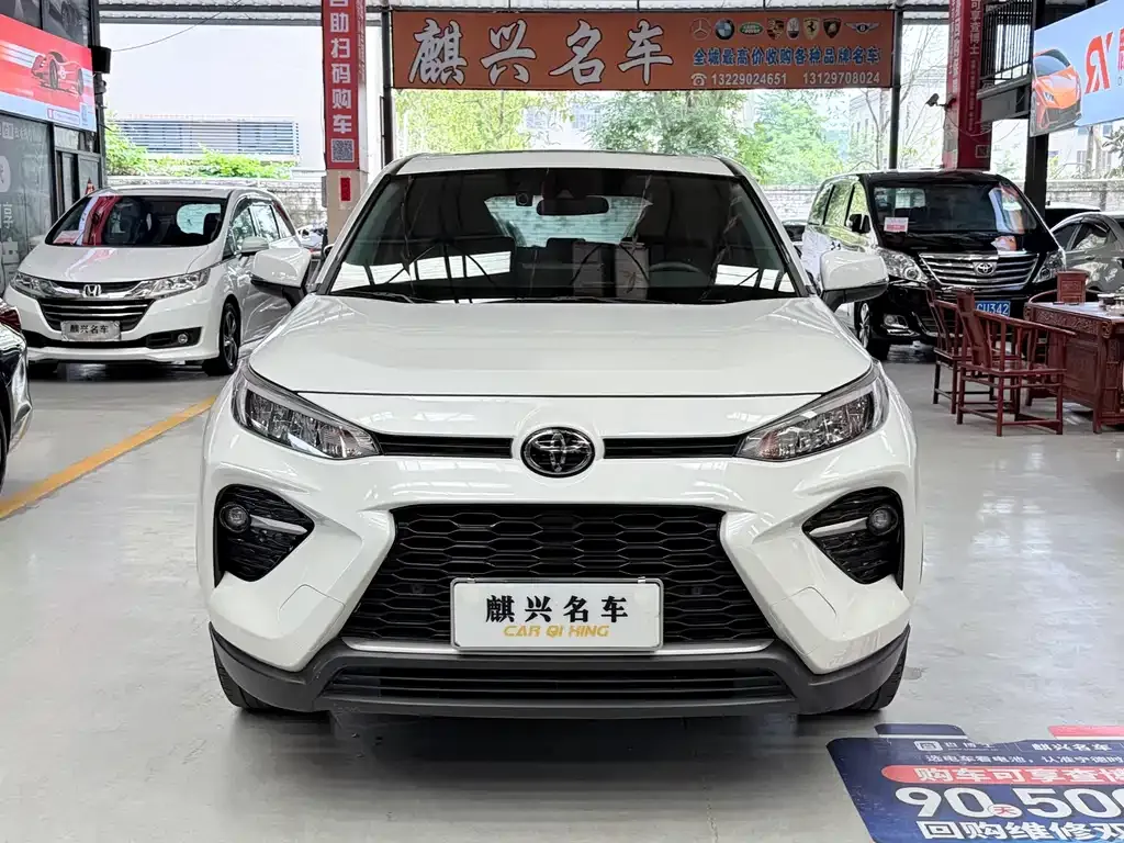 Toyota Wildlander — фото 10
