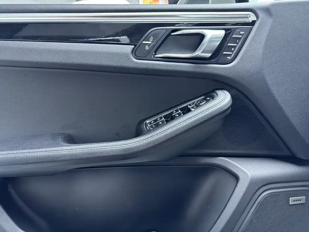 Porsche Macan 2022 из CN, фото 3